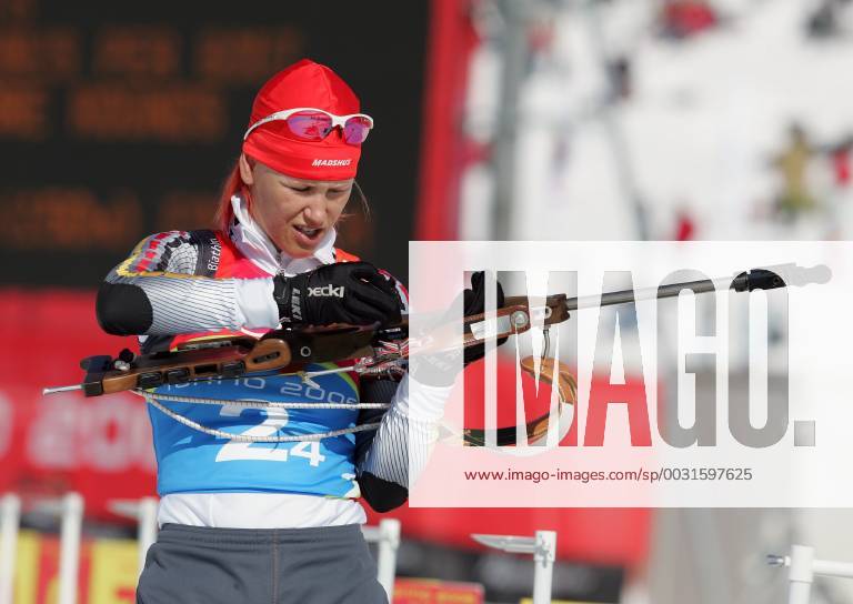 Biathlon women s relay silver medal Olympic Games 2006 recorded in San Sicario on 23 02 2006 Kati Wilhelm with gun shoot San Sicario, Italy