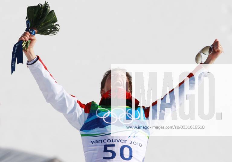 Simon Ammann WINS on the large hill for his second gold medal as a whole its 4 gold medal at Olympic Games cheers Olympic Games Vancouver 2010 20 02 2010 ski jumping large hill Vancouver British Columbia Canada