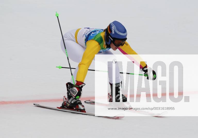 Viktoria Rebensburg is Olmypiasiegerin in the giant slalom the moment of victory at the Olympic Games in Whistler Mountain Olympic Games Ladies Giant Slalom alpine skiing Whistler Mountain British Columbia Canada