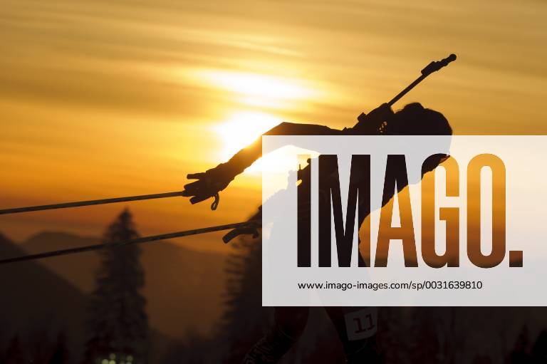 Biathlon allgemein Aktion im Gegenlicht 2x6 km Frauen + 2x7.5 km Herren Mixed Staffel Laura Cross Country and Biathlon Center XXII. Olympische Winterspiele Sochi, Russland am 19.02.2014, Sochi Russia Russland