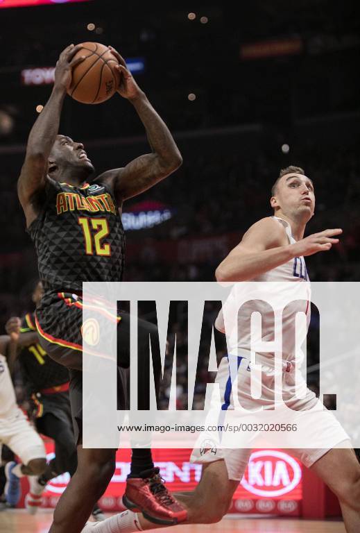 Los Angeles, California, U.S - Taurean Prince 12 of the Atlanta Hawks drives to the basket during their NBA Basketball Herren USA game with the Los Angeles Clippers on Monday January 8, 2018 at the Staples Center in Los Angeles, California. Clippers defeat Hawks, 108-107. Clippers defeat Hawks, 108-107 - ZUMAp124 20180108_zaa_p124_027