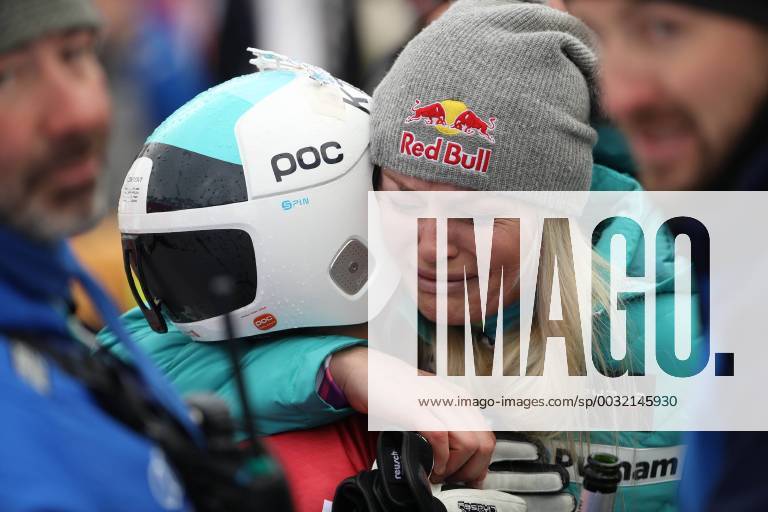 ALPINE SKIING - FIS WC Cortina d Ampezzo CORTINA D AMPEZZO,ITALY,19.JAN.18 - ALPINE SKIING - FIS World Cup, downhill, ladies. Image shows Julia Mancuso and Lindsey Vonn (USA). Keywords: Stoeckli . GEPAxpictures xAndreasxPranter
