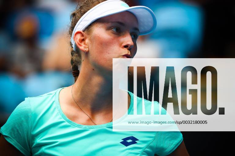 Belgian Elise Mertens reacts during a tennis match between Belgian Elise Mertens WTA Tennis Damen 37) and Croation Petra Martic (WTA 89), in the fourth round of the women s singles tournament at the Australian Open tennis Grand Slam, Sunday 21 January 2018 in Melbourne Park, Melbourne, Australia. This first grand slam of the season will be taking place from 15 to 28 January. PATRICKxHAMILTON x05280078x