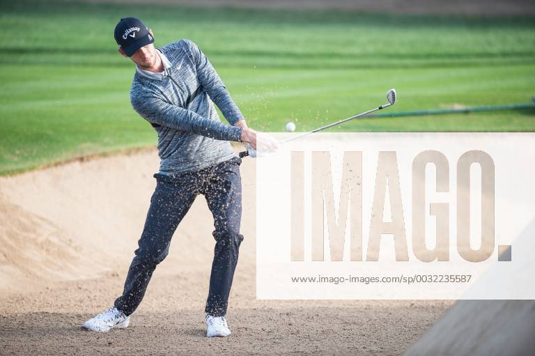 Thomas Pieters of Belgium plays from the bunker during the Omega Dubai Desert Classic European Tour 2018 at the Emirates Golf Club, Dubai, UAE on 25 January 2018.