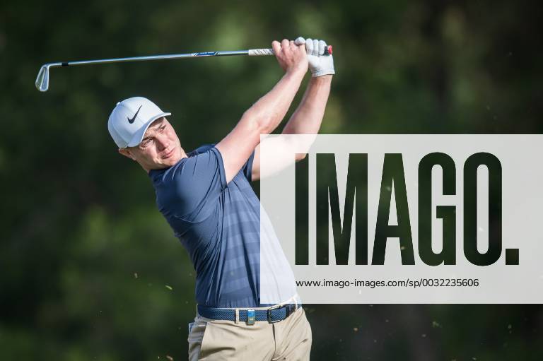 Oliver Fisher of England in the first round during the Omega Dubai Desert Classic European Tour 2018 at the Emirates Golf Club, Dubai, UAE on 25 January 2018.