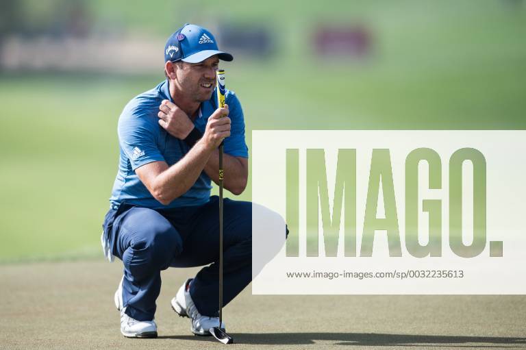 Sergio Garcia of Spain lines up a putt during the first round of the Omega Dubai Desert Classic European Tour 2018 at the Emirates Golf Club, Dubai, UAE on 25 January 2018.