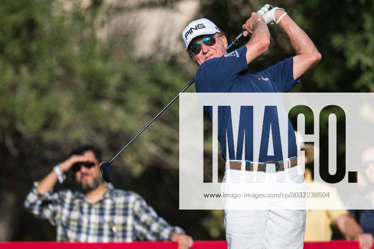 Miguel Angel Jimenez of Spain in first round action during the Omega Dubai Desert Classic European Tour 2018 at the Emirates Golf Club, Dubai, UAE on 25 January 2018.