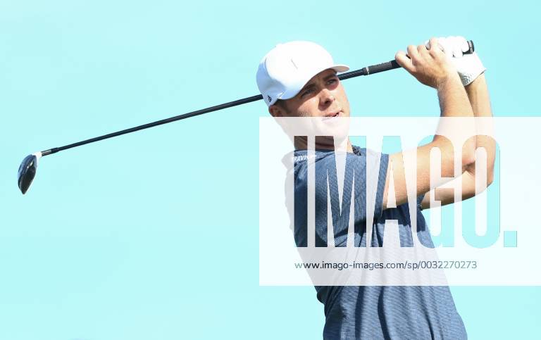 San Diego, California, United States - Luke List tees off the second hole during the third round of the 2018 Farmers Insurance Open at Torrey Pines GC. Golf 2018: Farmers Insurance Open - Round 3 - ZUMAw109 20180127_zap_w109_027