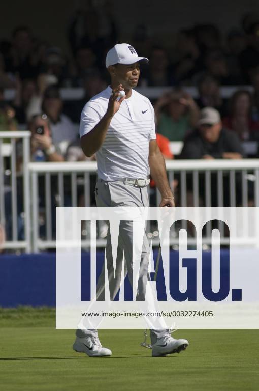 US golfer Tiger Woods in action during the third day of the Farmers Insurance Open at the Torrey Pines golf course in San Diego, United States, 27 January 2018. Farmers Insurance Open in San Diego !ACHTUNG: NUR REDAKTIONELLE NUTZUNG!