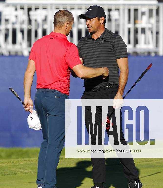 San Diego, CA, USA - Jason Day, right, beat Alex Noren to win the Farmers Insurance Open at the Torrey Pines Golf Course on January 29, 2018. Day beat Alex Noren in a playoff. Farmers Insurance Open Playoff - ZUMAs44_ 20180129_zaf_s44_003