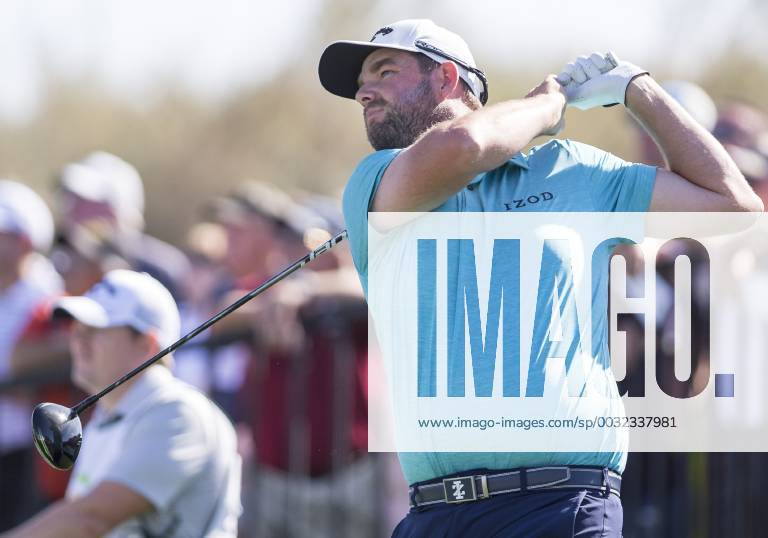 SCOTTSDALE, AZ - FEBRUARY 01: Marc Leishman tees off during the Waste Management Phoenix Open on February 1, 2017 at TPC Scottsdale in Scottsdale, AZ(Photo by Adam Bow Icon Sportswire) GOLF: FEB 01 PGA Golf Herren - Waste Management Phoenix Open Icon1802010097