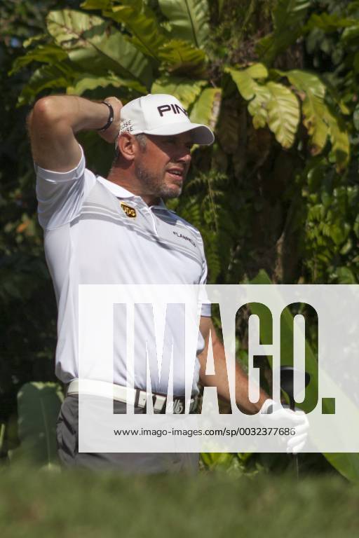 Shah Alam, Kuala Lumpur, Malaysia - Lee Weswood is seen taking a shot from hole 6 at the last day of Maybank Championship 2018..The Maybank Championship 2018 golf event is being hosted on 1st to 4th February at Saujana Golf & Country Club. KL: Maybank championship last day - ZUMAs197 81794812st