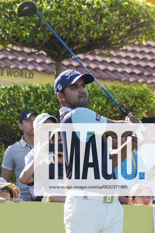 Shah Alam, Kuala Lumpur, Malaysia - Khalin H Joshi is seen taking a shot from hole 1 at the last day of Maybank Championship 2018...The Maybank Championship 2018 golf event is being hosted on 1st to 4th February at Saujana Golf & Country Club. KL: Maybank championship last day - ZUMAs197 81794934st