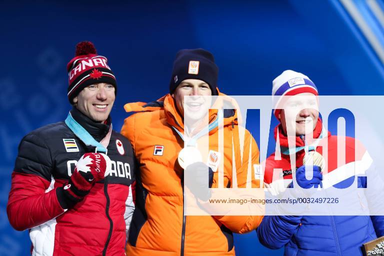 (180212) -- PYEONGCHANG, Feb. 12, 2018 -- Champion Sven Kramer (C) from the Netherlands, second-placed Ted-Jan Bloemen (L) from Canada and third-placed Sverre Lunde Pedersen from Norway pose for photos during the medal ceremony for men s 5000m event of Speed skating Eisschnelllauf at 2018 PyeongChang Winter Olympic Games Olympische Spiele Olympia OS at the Medal Plaza in PyeongChang, South Korea, on Feb. 12, 2018. ) (SP)OLY-SOUTH KOREA-PYEONGCHANG-SPEED SKATING-MEN S 5000M-MEDAL CEREMONY WuxZhuang