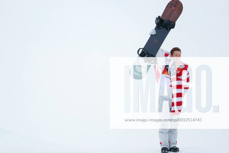 Shaun White of the United States celebrates after winning the gold medal in the Men s Halfpipe finals at the 2018 Pyeongchang Winter Olympics at Phoenix Snow Park in Pyeongchang, South Korea, on February 14, 2018. White took gold in the event with a best score of 97.75. OLY20180214122 MATTHEWxHEALEY