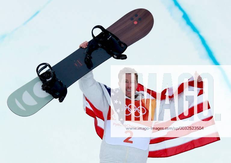 PyeongChang, South Korea - SHAUN WHITE of USA celebrates winning gold in Snowboard Men s Halfpipe Final at Phoenix Snow Park during the 2018 Pyeongchang Winter Olympic Games Olympische Spiele Olympia OS PyeongChang 18: Snowboard Men - ZUMA 20180214_mda_g209_256