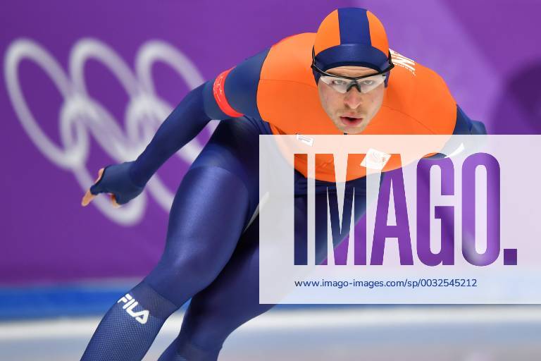 Sven KRAMER NED action frame cut to single subject half figure half figure whole figure speed skating men speed skating 10 000 m men on 15 02 2018 Gangneung oval Winter Olympics 2018 from 09 02 25 02 2018 in PyeongChang of South Korea