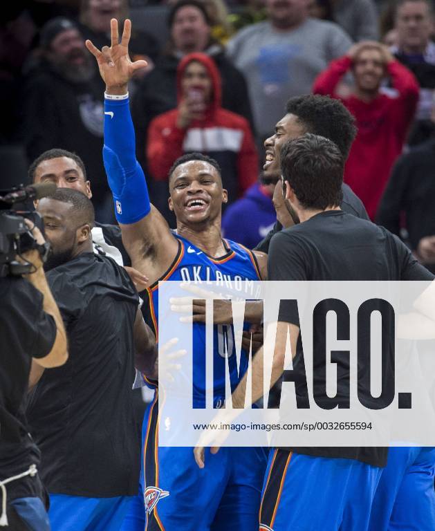 - SPORT February 22, 2018 - Sacramento, CA, USA - The Oklahoma City Thunder s Russell Westbrook (0) celebrates his buzzer-beater for a 110-107 win against the Sacramento Kings at Golden 1 Center in Sacramento, Calif., on Thursday, Feb. 22, 2018. Oklahoma City at Sacramento - ZUMAm67_ 20180222_zaf_m67_092
