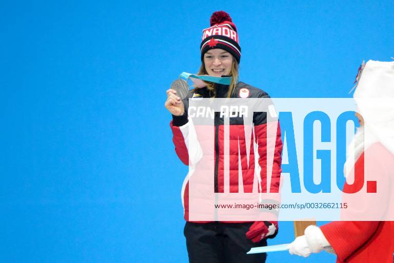 Pyeongchang, South Korea - KIM BOUTIN of Canada celebrates getting the silver medal in the Ladies 1000m short track Speed skating Eisschnelllauf event in the PyeongChang Olympic Games Olympische Spiele Olympia OS Pyeongchang 18: Medal Winners - ZUMAl132 20180223_zap_l132_029