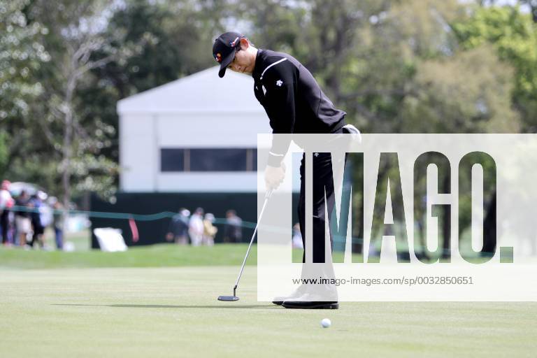 Palm Harbor, Florida, U.S. - DOUGLAS R. CLIFFORD Times .Whee Kim puts at the 18th green while playing the Copperhead Course on Thursday (3 8 18) during the first round of the Valspar Championship at the Innisbrook Golf and Spa Resort in Palm Harbor. Golf 2018: Valspar Championship Pro-Am - ZUMAs70_ 20180308_zan_s70_016
