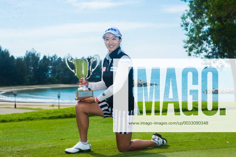 South Korean golfer Hong Ran poses with her trophy after winning the Brunei Ladies Open golf tournament during the 2018 CLPGA Tour in Brunei, 19 March 2018. Hong Ran earned her first victory since 2010 on Monday (19 March 2018) when the South Korean golfer won the inaugural Brunei Ladies Open title after going wire-to-wire for a five stroke win. The 31-year-old closed with a bogey-free round of seven-under 64, the same score she posted in the opening round, to finish on 18-under par for the tournament. Her fourth career win was worth KRW140 million (US$130,774). Hong s compatriots Choi Ka-ram (64), Ji Han-sol (66) Han Jin-seon (68) and Jang Eun-soo (68) were equal runners-up at the Empire Hotel and Country Club course. The KRW700 million tournament was sanctioned by the China LPGA Golf Damen Tour, the Brunei Darussalam Golf Association and the LPGA of South Korea Tour (KLPGA). Hong goes wire-to-wire for Brunei win pbu771107_04