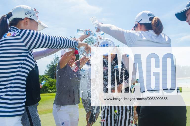 South Korean golfer Hong Ran celebrates after winning the Brunei Ladies Open golf tournament during the 2018 CLPGA Tour in Brunei, 19 March 2018. Hong Ran earned her first victory since 2010 on Monday (19 March 2018) when the South Korean golfer won the inaugural Brunei Ladies Open title after going wire-to-wire for a five stroke win. The 31-year-old closed with a bogey-free round of seven-under 64, the same score she posted in the opening round, to finish on 18-under par for the tournament. Her fourth career win was worth KRW140 million (US$130,774). Hong s compatriots Choi Ka-ram (64), Ji Han-sol (66) Han Jin-seon (68) and Jang Eun-soo (68) were equal runners-up at the Empire Hotel and Country Club course. The KRW700 million tournament was sanctioned by the China LPGA Golf Damen Tour, the Brunei Darussalam Golf Association and the LPGA of South Korea Tour (KLPGA). Hong goes wire-to-wire for Brunei win pbu771107_12