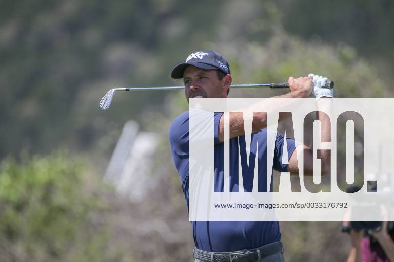 AUSTIN, TX - MARCH 21: Charl Schwartzel (RSA) hits from the 13th tee during the First Round of the WGC-Dell Technologies Match Play on March 21, 2018 at Austin Country Club in Austin, TX. (Photo by George Walker Icon Sportswire) GOLF: MAR 21 PGA Golf Herren - WGC-Dell Technologies Match Play Icon18032115