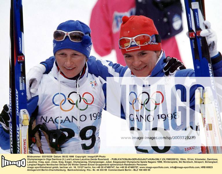 OLYMPIC LEGENDS: Larissa Lasutina Olympiasiegerin Olga Danilova (li.) und Larissa Lazutina (beide Russland) - (OLY98020810) Nordischer Skilauf OS Winter Damen Olympische Spiele Nagano 1998, Winterspiele, Ski Nordisch, Skisport, Skilanglauf, Langlauf Gruppe Nagano Nordischer Skilauf OS Winter Damen Olympische Spiele Nagano 1998, Winterspiele, Ski Nordisch, Skisport, Skilanglauf, Langlauf Gruppe Nagano