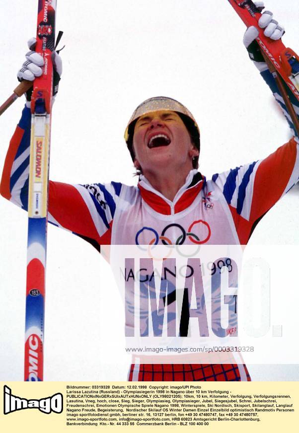 OLYMPIC LEGENDS: Larissa Lasutina Larissa Lazutina (Russland) - Olympiasiegerin 1998 in Nagano über 10 km Verfolgung - (OLY98021205) Nordischer Skilauf OS Winter Damen Olympische Spiele Nagano 1998, Winterspiele, Ski Nordisch, Skisport, Skilanglauf, Langlauf Einzelbild Nagano Freude, Begeisterung, Nordischer Skilauf OS Winter Damen Olympische Spiele Nagano 1998, Winterspiele, Ski Nordisch, Skisport, Skilanglauf, Langlauf Einzelbild Nagano Freude, Begeisterung,
