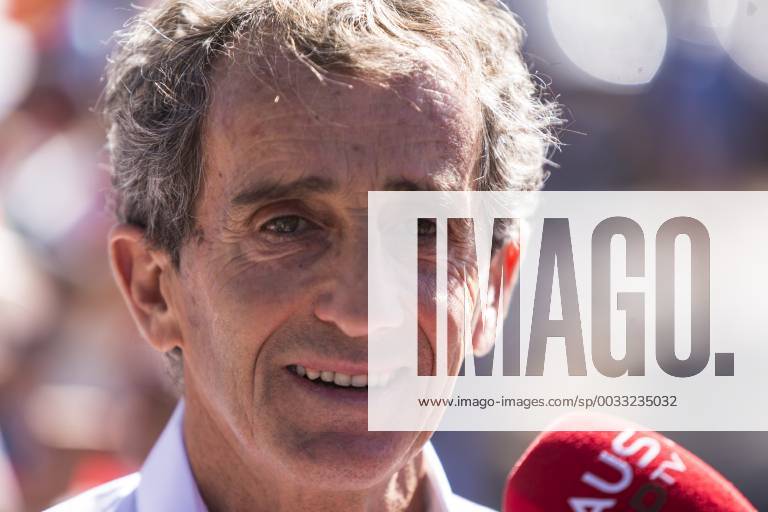 23rd March 2018, Melbourne Grand Prix Circuit, Melbourne, Australia; Melbourne Formula One Grand Prix, Friday free practice; Ex-F1 driver Alain Prost a visitor in the pits ActionPlus12004145