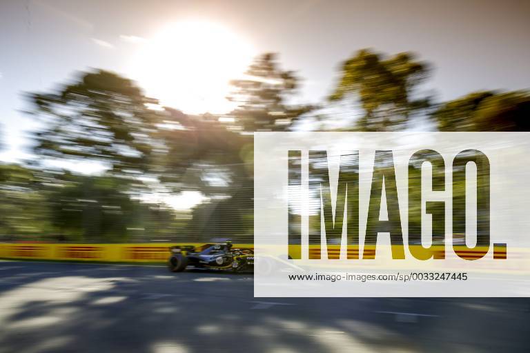 Motorsports: FIA Formula One World Championship WM Weltmeisterschaft 2018, Melbourne, Victoria : Motorsports: Formula 1 2018 Rolex Australian Grand Prix, 55 Carlos Sainz (ESP, Renault ), Melbourne Australia