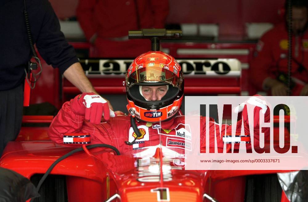 Michael Schumacher (Deutschland Ferrari) im Cockpit seines Boliden Motorsport Grand Prix Herren Großer Preis von Europa 2001, Formel 1 Weltmeisterschaft, F1, F, GP, WM Einzelbild Nürburgring Nürburg Motorsport Grand Prix Herren Großer Preis von Europa 2001, Formel 1 Weltmeisterschaft, F1, F, GP, WM Einzelbild Nürburgring Nürburg
