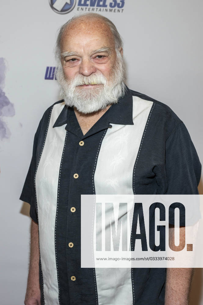 Richard Riehle at the world premiere of the movie Adventures of the Naked Umbrella at the Regency Village Theatre Los Angeles, 09 11 2023 Foto:xE.xPowersx xFuturexImagex umbrella_3133