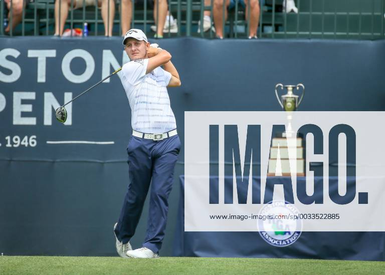 HUMBLE, TX - APRIL 01: Emiliano Grillo (ARG) watches his tee shot on 1 during the final round of the Houston Open on April 1, 2018 at the Golf Club of Houston in Humble, Texas. (Photo by Leslie Plaza Johnson Icon Sportswire) GOLF: APR 01 PGA Golf Herren - Houston Open Icon180401003