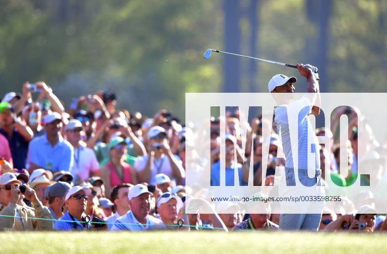 Tiger Woods hits off the 12th tee during a practice round prior to the Masters golf tournament at the Augusta National Golf Club, on April 3, 2018 in Augusta, Georgia. AUG20180403319 KEVINxDIETSCH