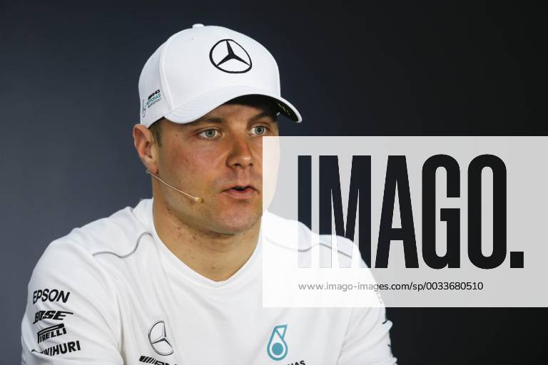 Sakhir, Kingdom of Bahrain - VALTTERI BOTTAS of Mercedes AMG Petronas Motorsport during the press conference PK Pressekonferenz of the 2018 FIA Formula 1 Bahrain Grand Prix at Bahrain International Circuit in Sakhir, Kingdom of Bahrain. Bahrain Grand Prix 2018 - Preparations - ZUMAg147 20180405_zap_g147_009