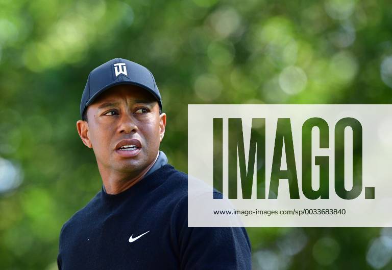 Tiger Woods watches his drive off the 2nd tee during the first round of the 2018 Masters Tournament at the Augusta National Golf Club in Augusta, Georgia, on April 5, 2018. AUG20180405322 KEVINxDIETSCH
