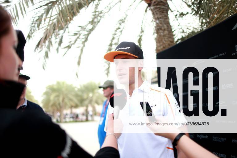 Motorsports: FIA Formula One World Championship WM Weltmeisterschaft 2018, Grand Prix of Bahrain, 2 Stoffel Vandoorne (BEL, McLaren Honda), Sakhir Bahrain