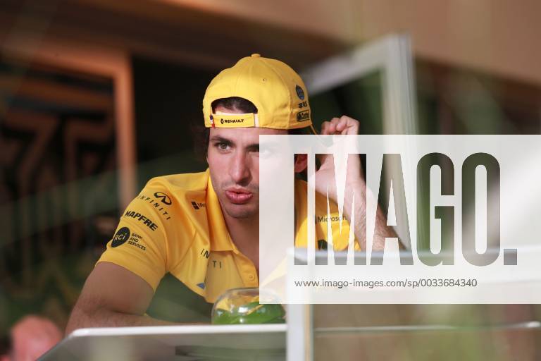 Motorsports: FIA Formula One World Championship WM Weltmeisterschaft 2018, Grand Prix of Bahrain, 55 Carlos Sainz (ESP, Renault ), Sakhir Bahrain
