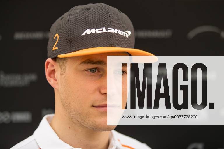 Stoffel Vandoorne McLaren Honda Grand Prix of Bahrain 2018 Arrival of the drivers 05 04 18 Photo Illmann Eibner Sachir