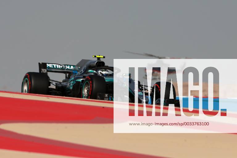 Motorsports: FIA Formula One World Championship WM Weltmeisterschaft 2018, Grand Prix of Bahrain, Helicopter 77 Valtteri Bottas (FIN, Mercedes AMG Petronas), Sakhir Bahrain