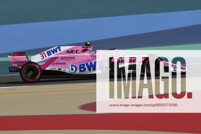 Jornada de clasificación del Gran Premio de Bahrein en el circuito de Sakhir. En la imagen, Esteban Ocon.Grand Prix of Bahrein qualifying round at Sakhir circuit. In this picture, Esteban Ocon. RV RACING PRESS