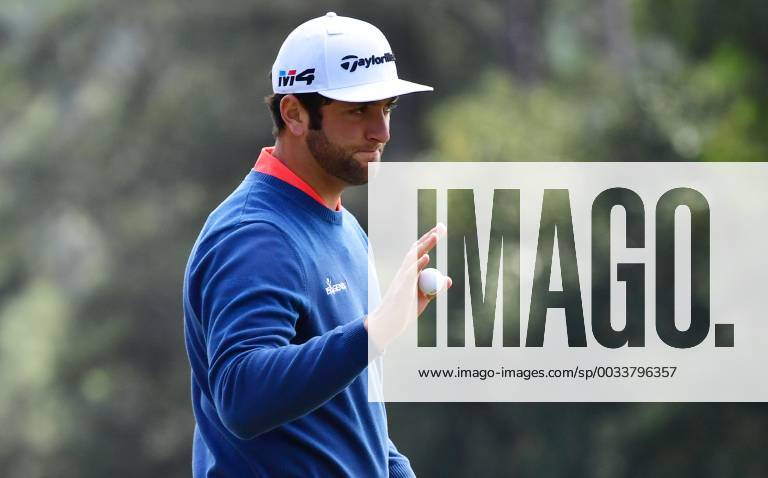 Jon Rahm of Spain reacts after his par putt on the 1st hole in the final round of the 2018 Masters Tournament at the Augusta National Golf Club in Augusta, Georgia, on April 8, 2018. AUG20180408106 KEVINxDIETSCH