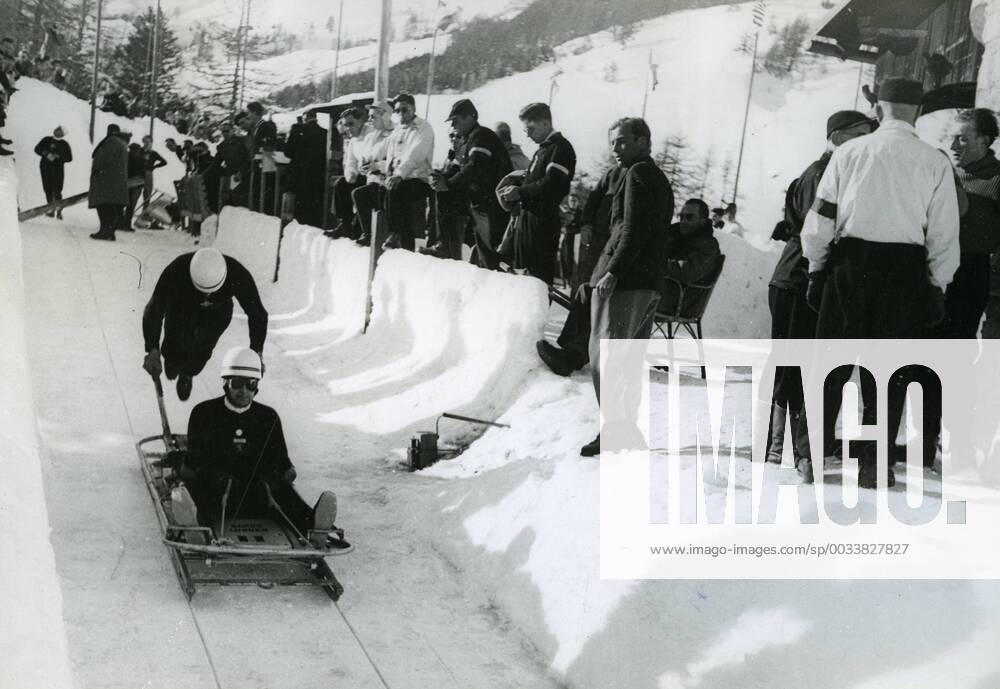 - SANKT MORITZ, SWITZERLAND: (FILE) This file picture dated 02 February 1948 shows the Belgian team in action in the 2-men bobsleigh competition at the Winter Olympic Games Olympische Spiele Olympia OS in Sankt Moritz, Switzerland ARCHIVES Sint Moritz 2 february 1948 OLYMPIC Winter games Winterspiele Spiele Summer games Belgian team in action bob two persons. BELGAxARCHIVES x32091135x
