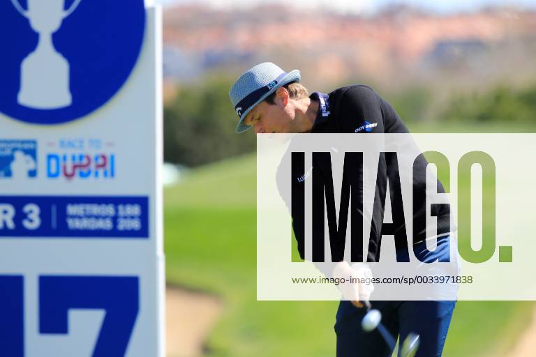 Tapio Pulkkanen of Finland hits his tee shot on the third day of Madrid Open golf tournament at the National Golf Course in Madrid, Spain, 14 April 2018. The Madrid Open runs from 12 to 15 April. Madrid Open !ACHTUNG: NUR REDAKTIONELLE NUTZUNG!