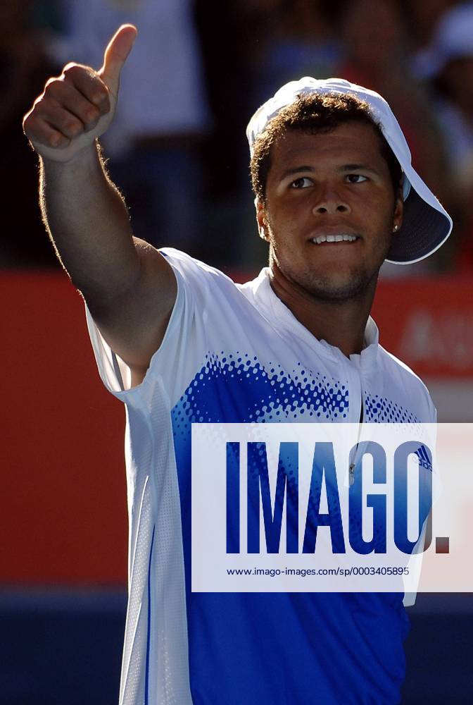 Jo Wilfried Tsonga (Frankreich) - Thumbs up - Tennis Herren Australian Open 2008, Grand Slam, ATP Tour Einzelbild Melbourne Freude, Tennis Herren Australian Open 2008, Grand Slam, ATP Tour Einzelbild Melbourne Freude,