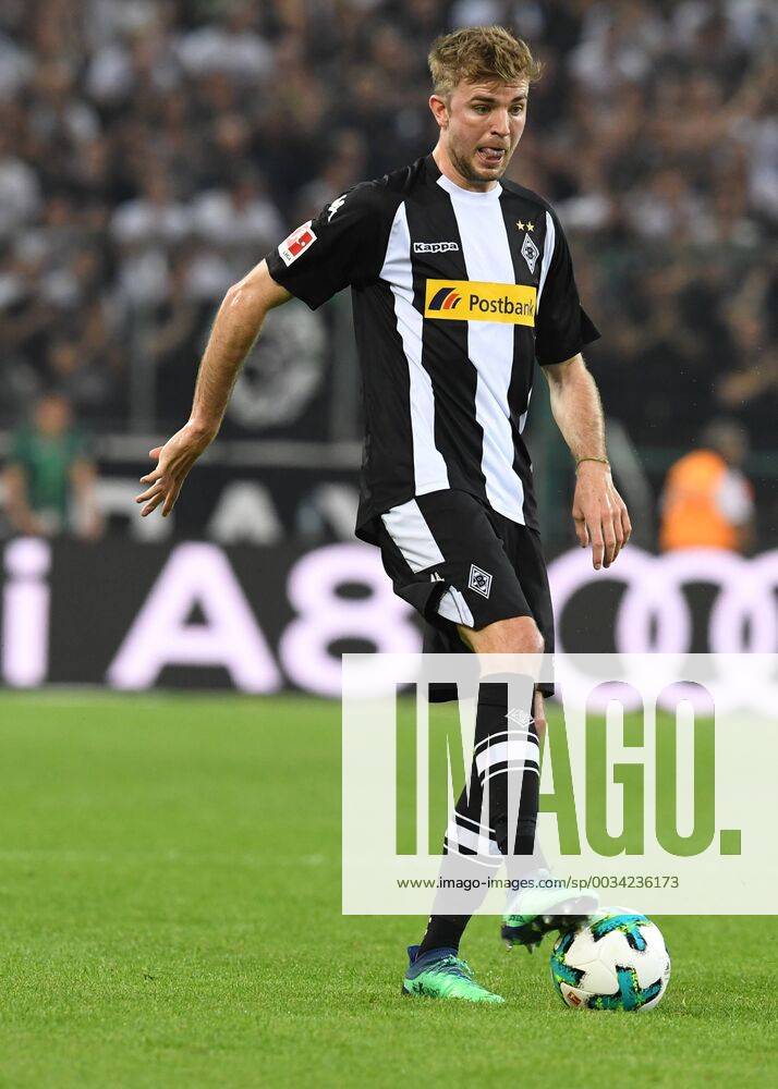Soccer 1 BL Season 2017 2018 Matchday 31 Borussia Mönchengladbach vs VFL Wolfsburg 20 04 2018 Stadium at Borussia Park Mönchengladbach Christoph Kramer Gladbach Action Single shot