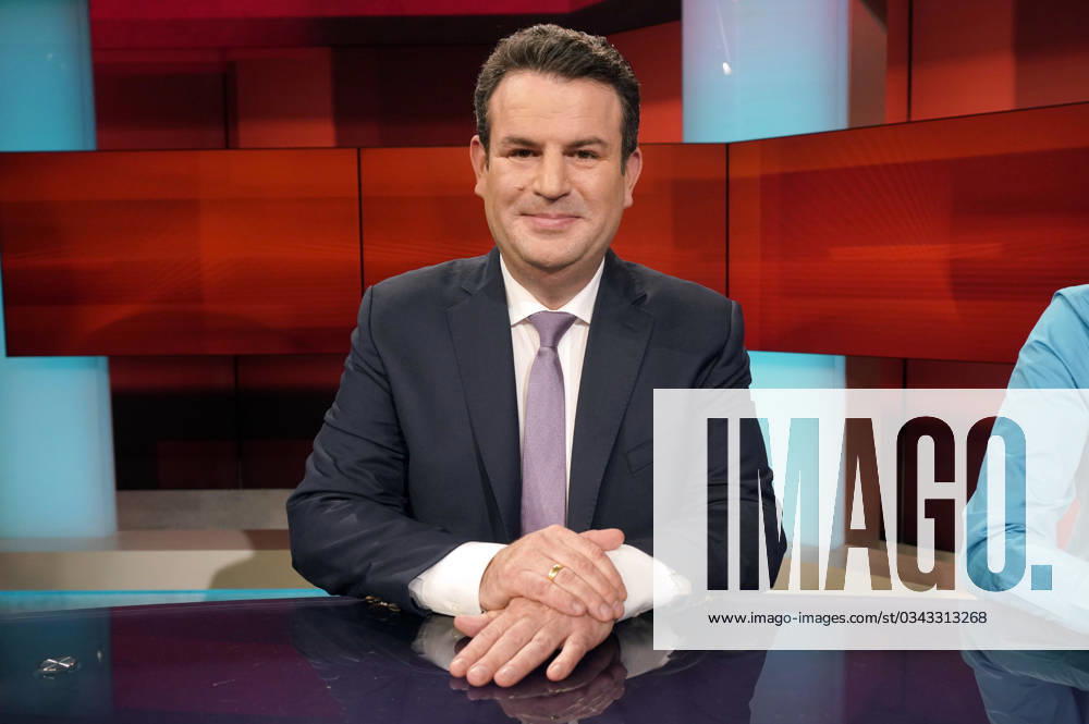 Hubertus Heil on the ARD talk show hart aber fair in Studio Adlershof Berlin, 13 11 2023 Foto:xT.xBartillax xFuturexImagex hart_fair1311_3112