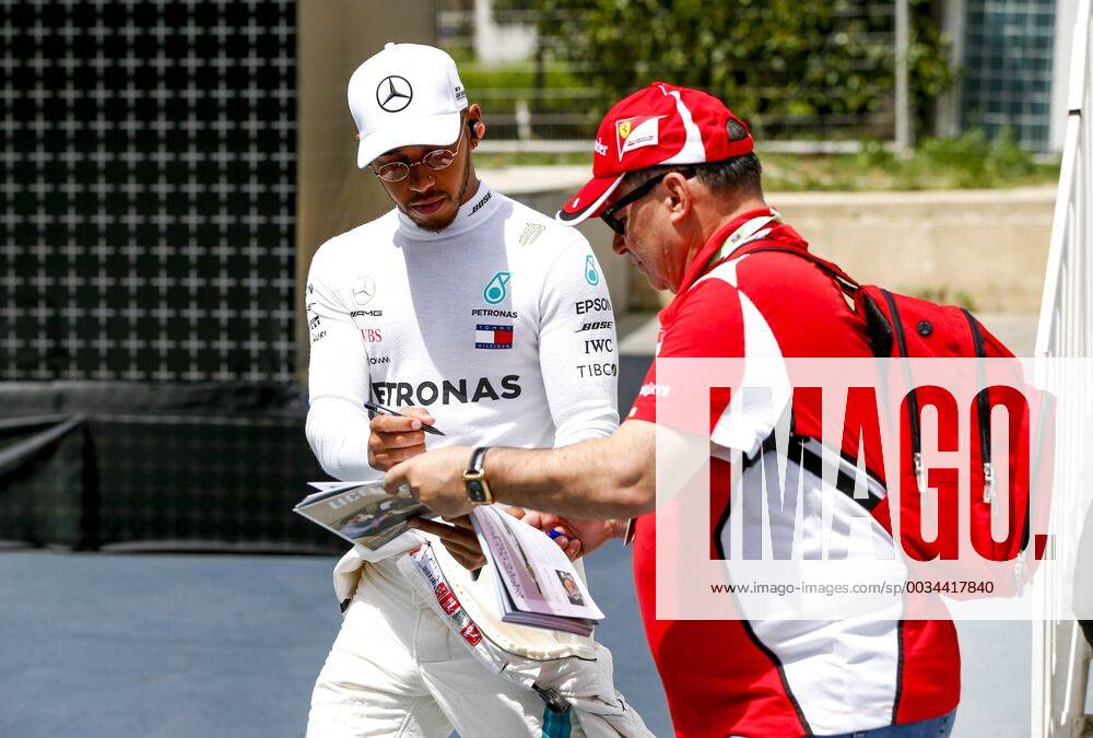 Motorsports: World Championship WM Weltmeisterschaft 2018; Grand Prix Azerbaijan, Grand Prix of Europe, Formula 1 2018 Azerbaijan Grand Prix, 44 Lewis Hamilton (GBR, Mercedes AMG Petronas F1 Team), Baku Azerbaijan