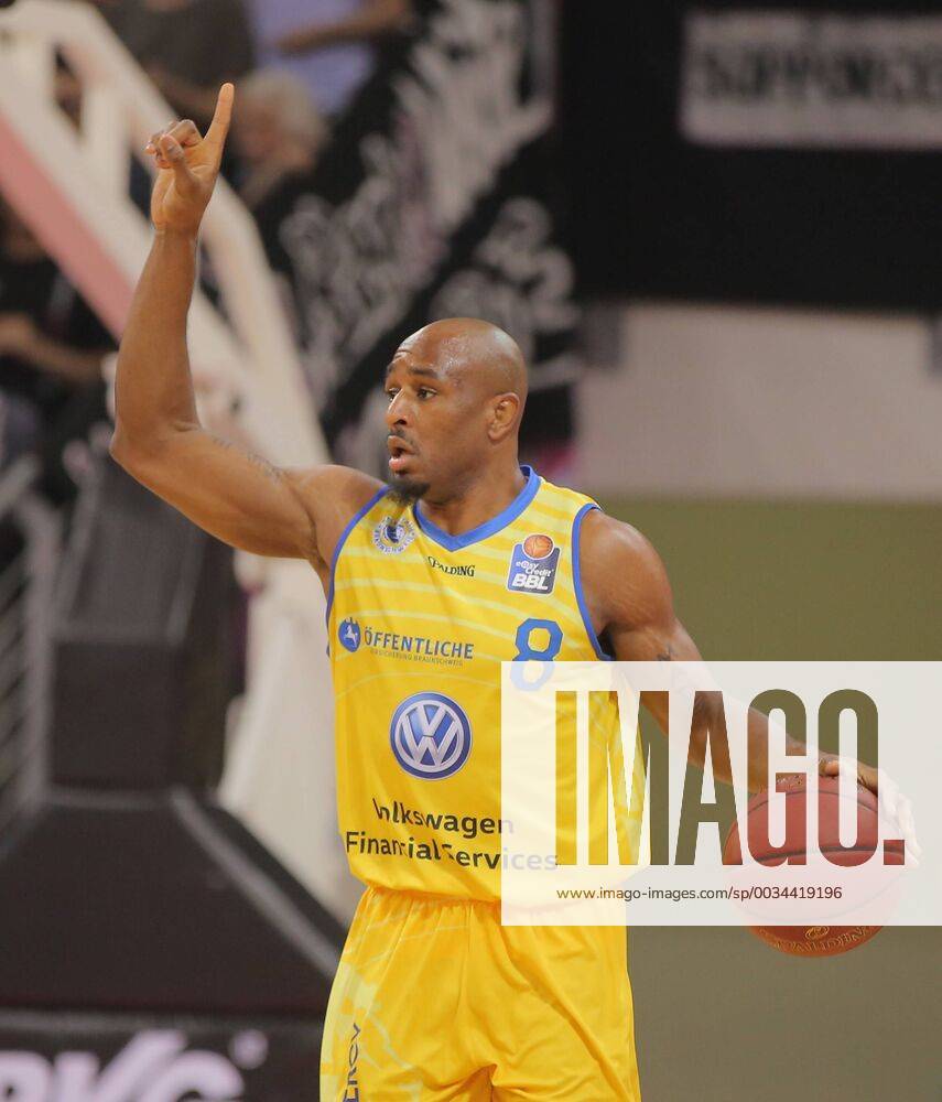 Bonn Germany 27 04 2018 Basketball Bundesliga BBL Telekom Baskets Bonn vs Loewen Braunschweig DeAndre Lansdowne Braunschweig in action